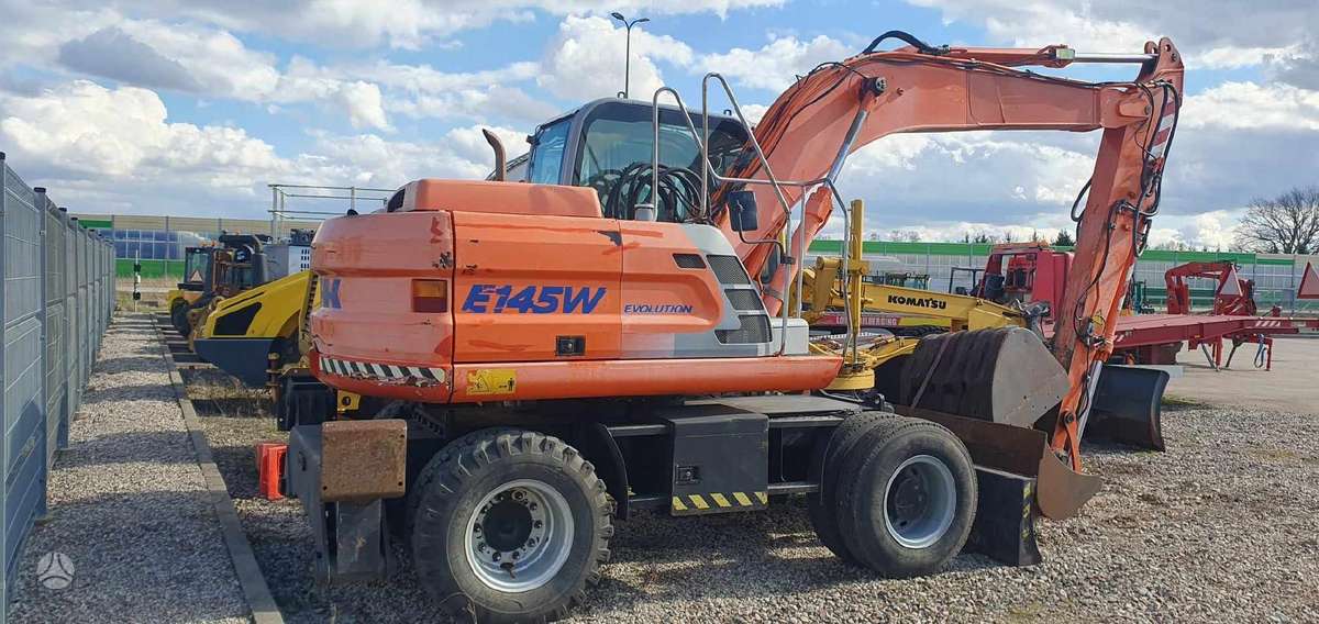 Fiat Kobelco E145W, excavator