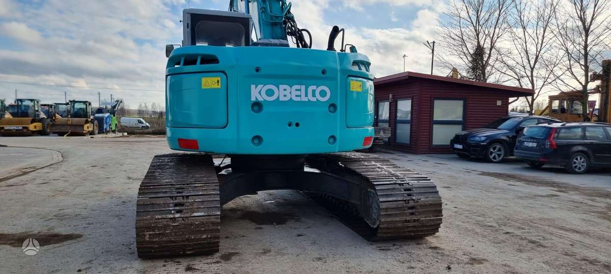 Kobelco SK 235 SR-2, экскаваторы