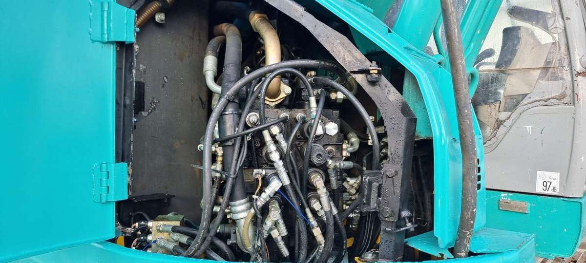 Kobelco SK 235 SR-2, экскаваторы