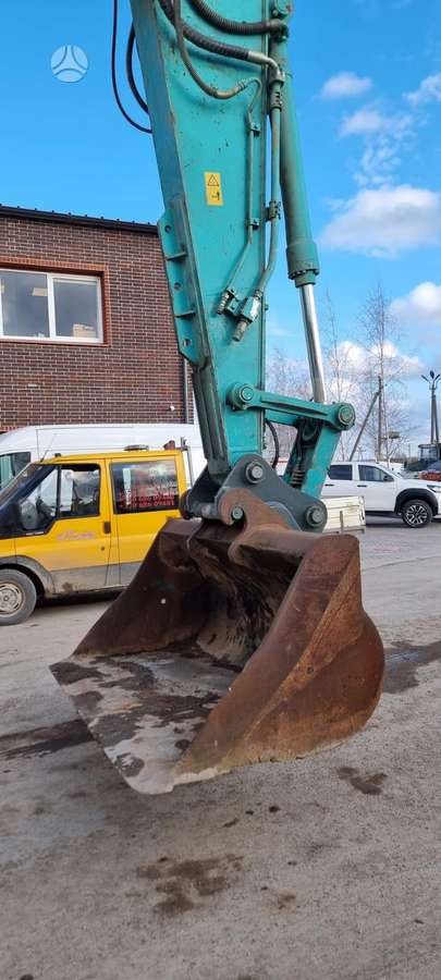 Kobelco SK 235 SR-2, экскаваторы
