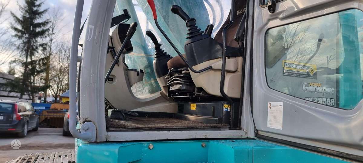 Kobelco SK 235 SR-2, экскаваторы