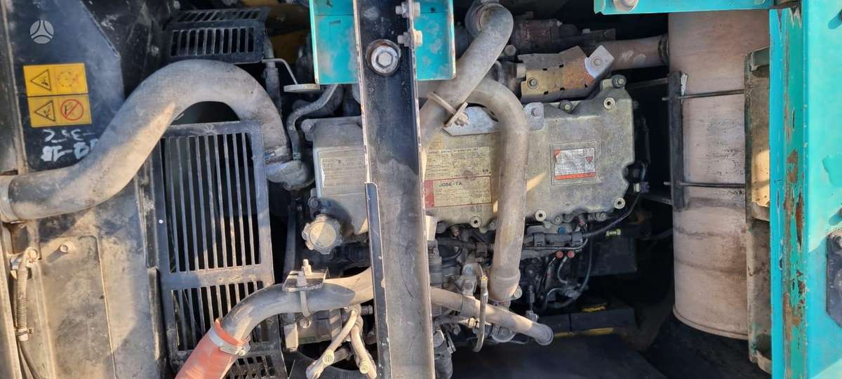 Kobelco SK 235 SR-2, экскаваторы