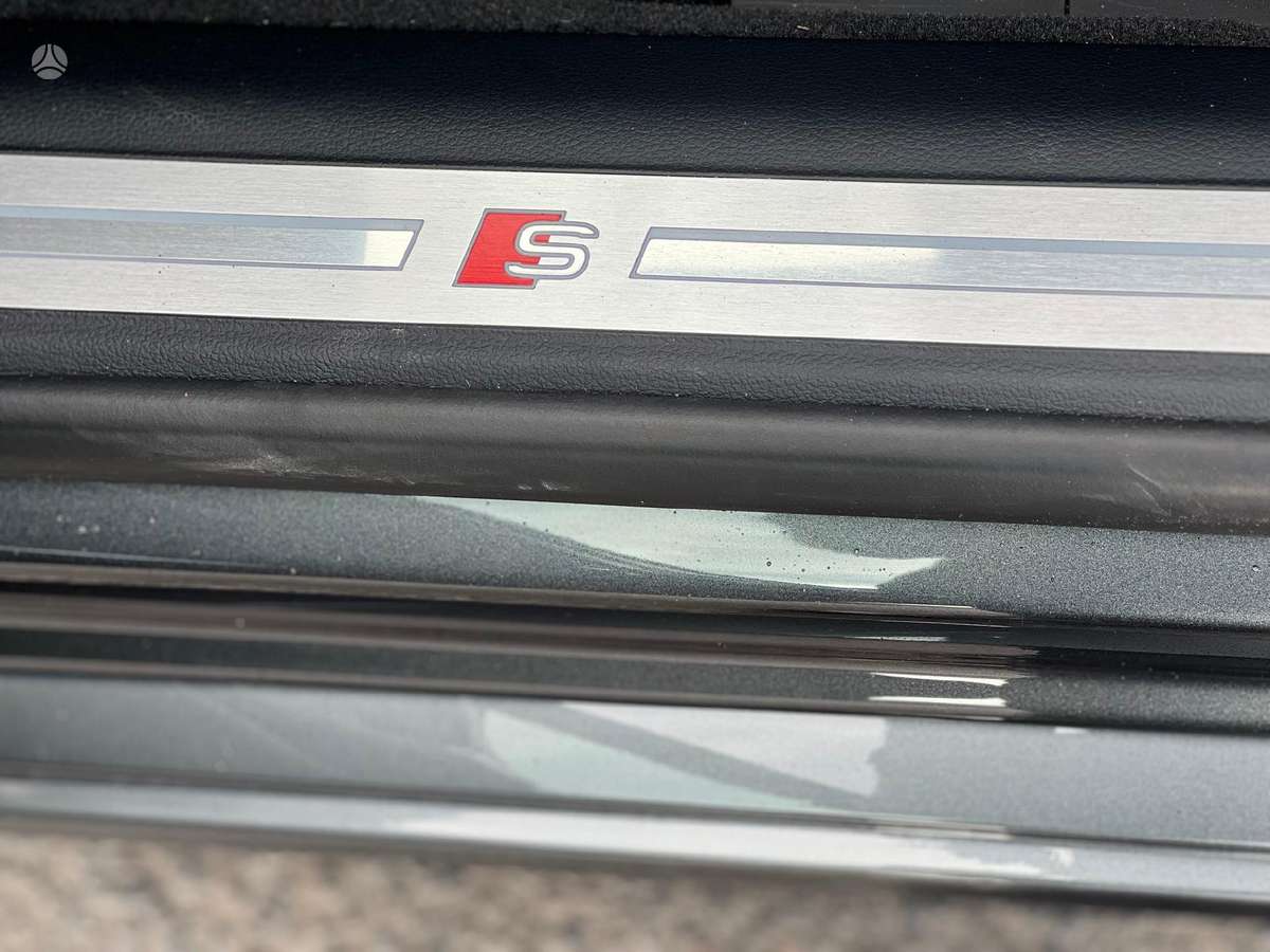 Audi A8, 3.0 l., Седан
