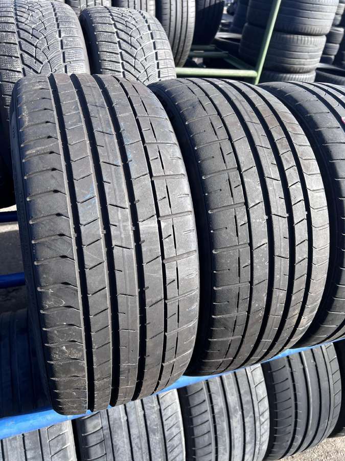 Pirelli P zero PZ4, summer 235/35 R19