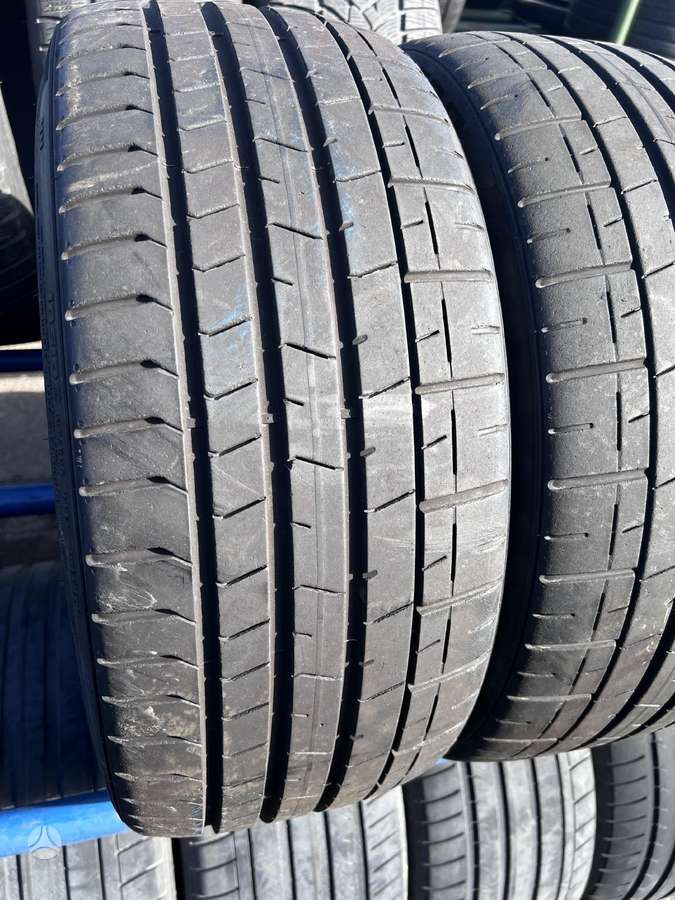 Pirelli P zero PZ4, летние 235/35 R19