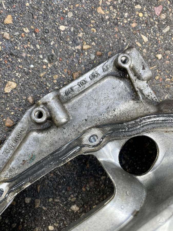 Audi A4, 06l103603at, variklio detalės
