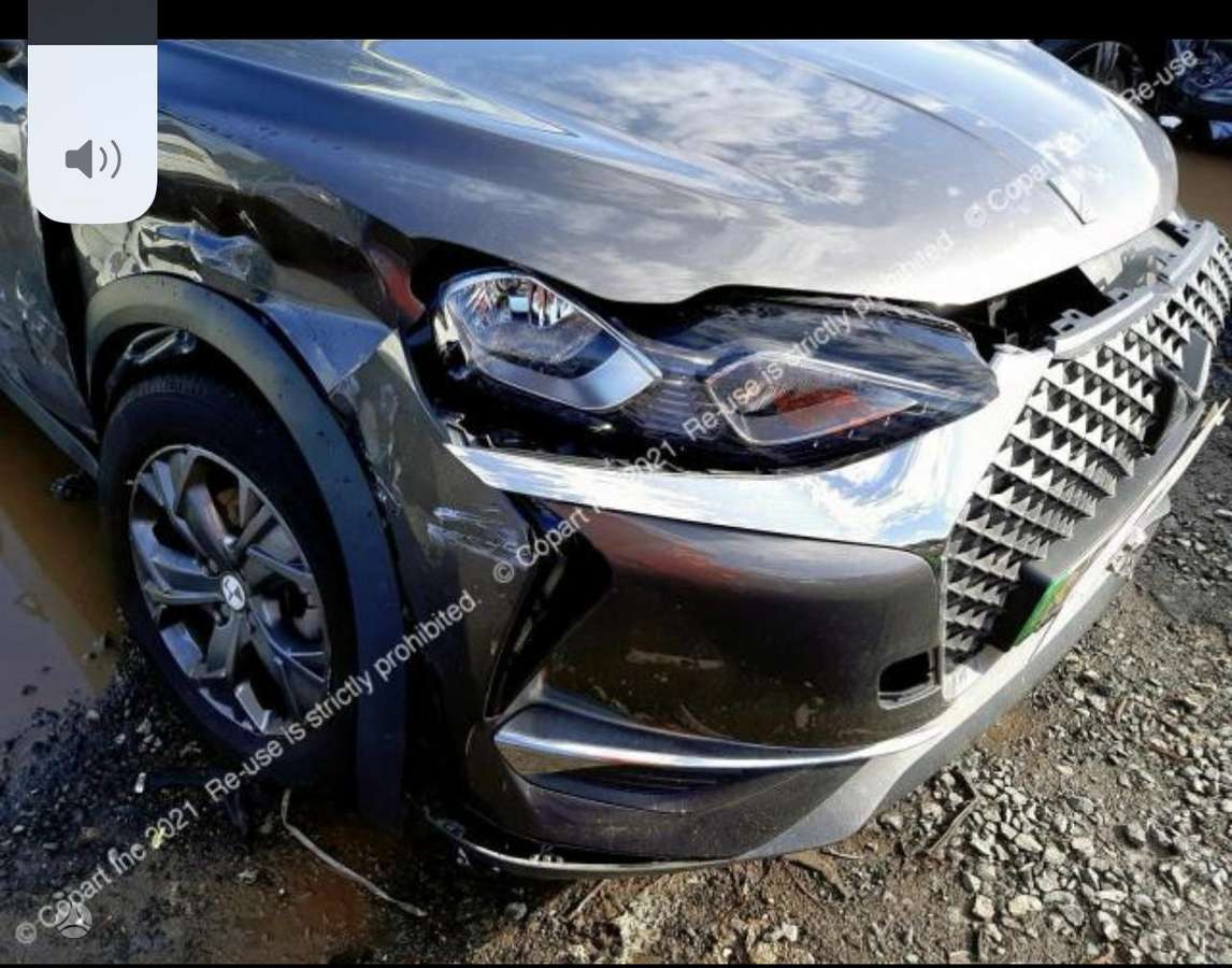 DS Automobiles DS3 dalimis. Dalimis elektra