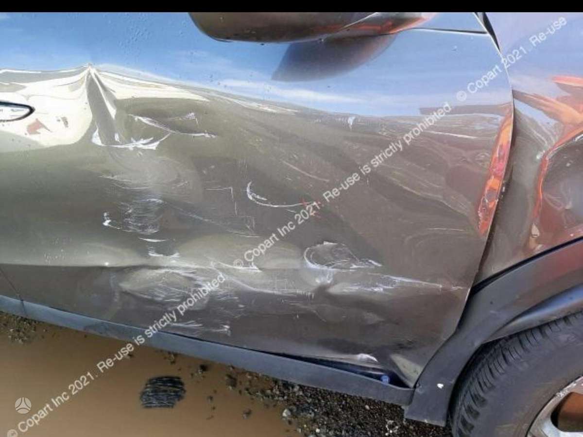 DS Automobiles DS3 dalimis. Dalimis elektra