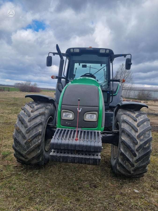 Valtra T161, traktoriai
