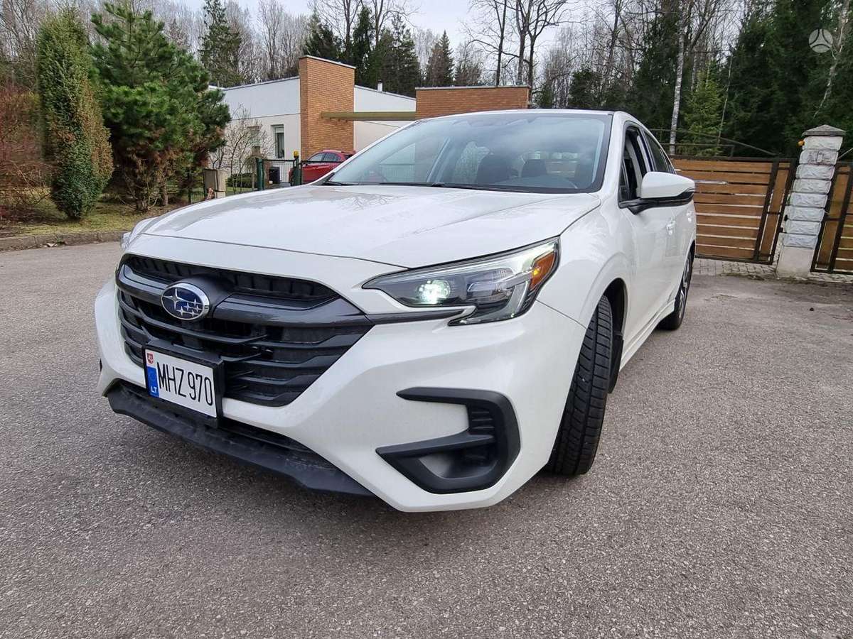Subaru Legacy - 1