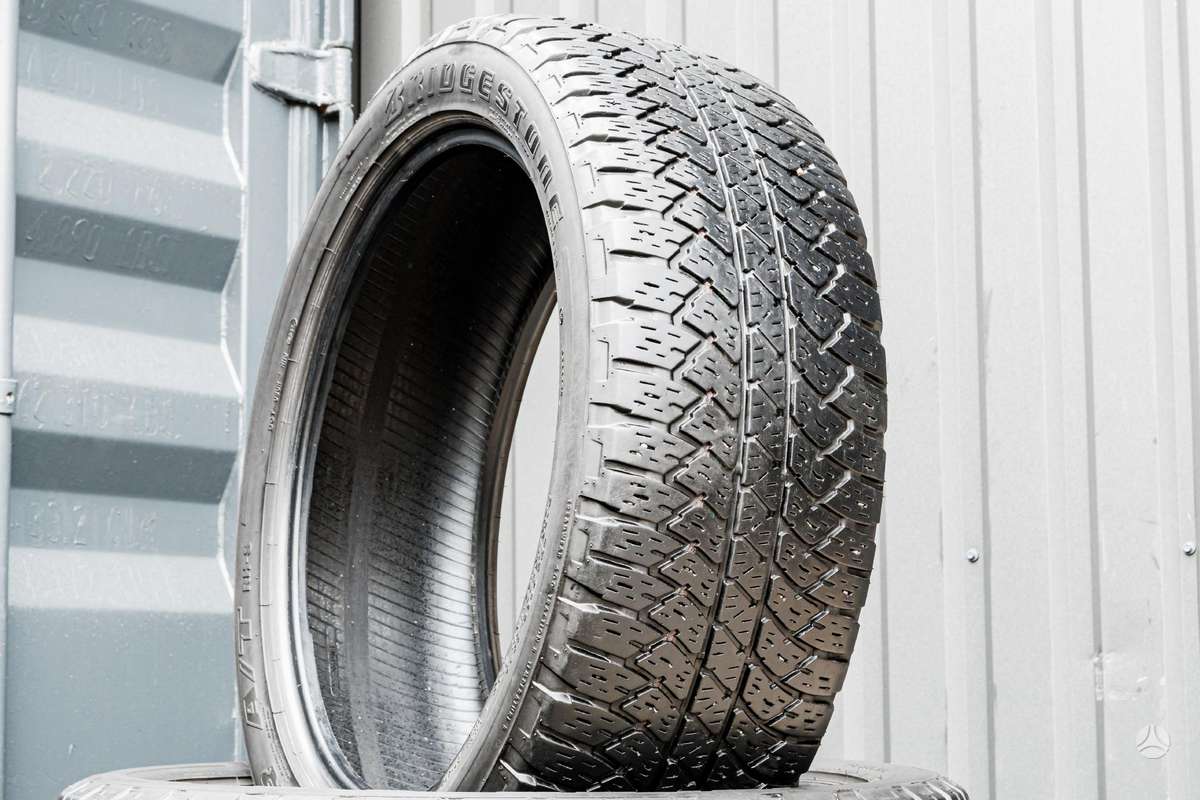 Bridgestone Dueler A/T, всесезонные 285/45 R22