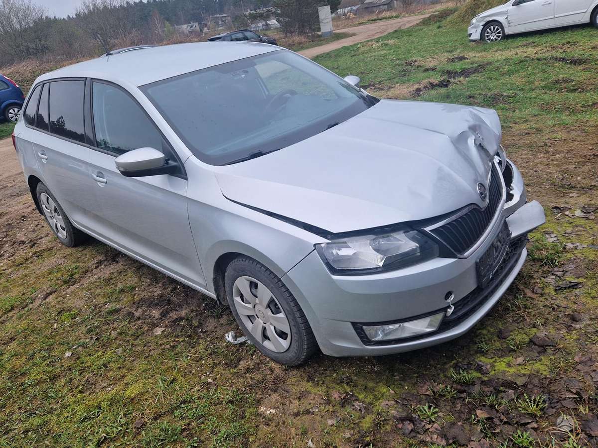 Skoda Rapid по частям
