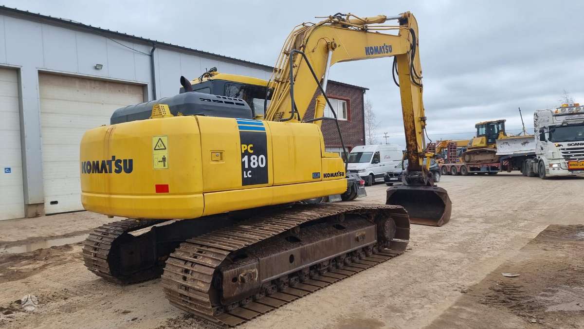 Komatsu PC180 LC-7EO, экскаваторы