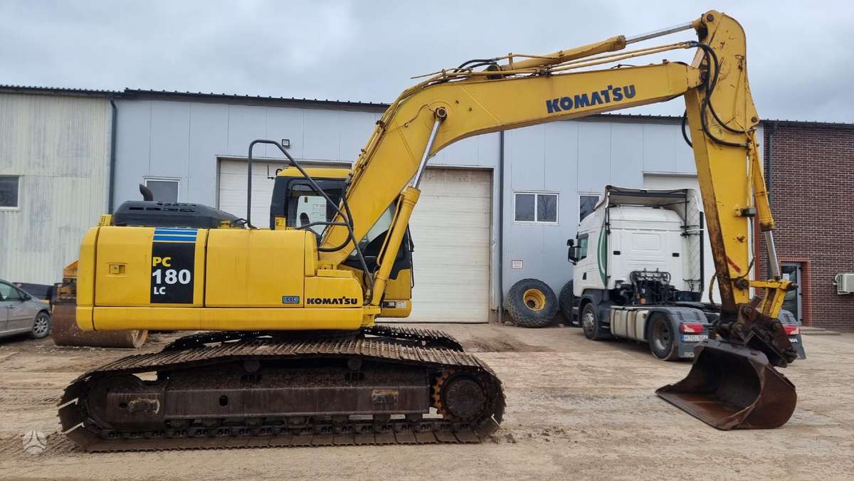 Komatsu PC180 LC-7EO, экскаваторы