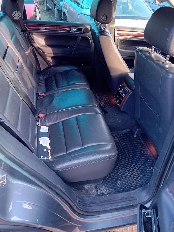 Volkswagen Touareg по частям