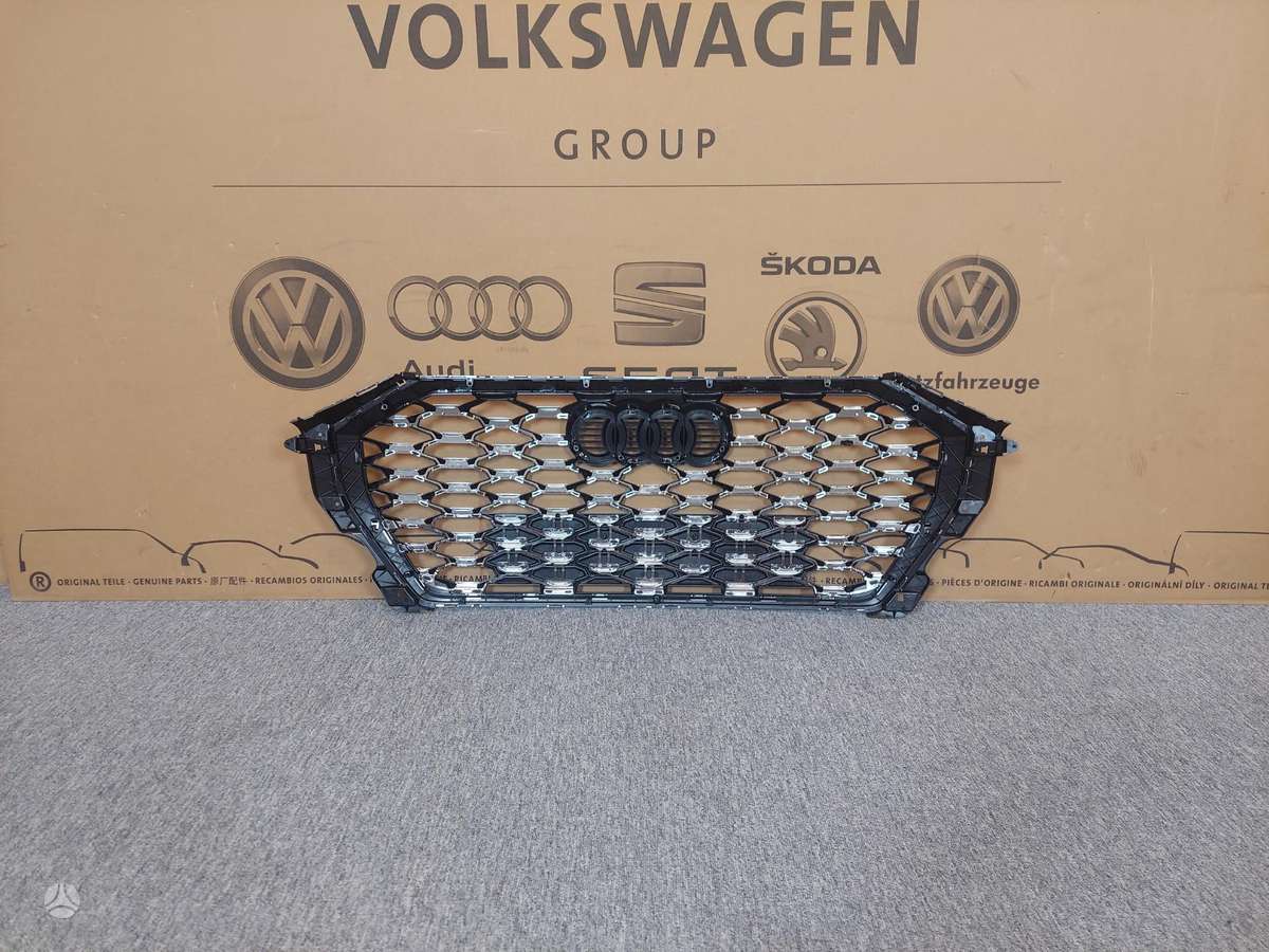 Audi Q3, Naujas originaLus televizorius, groteles, lights