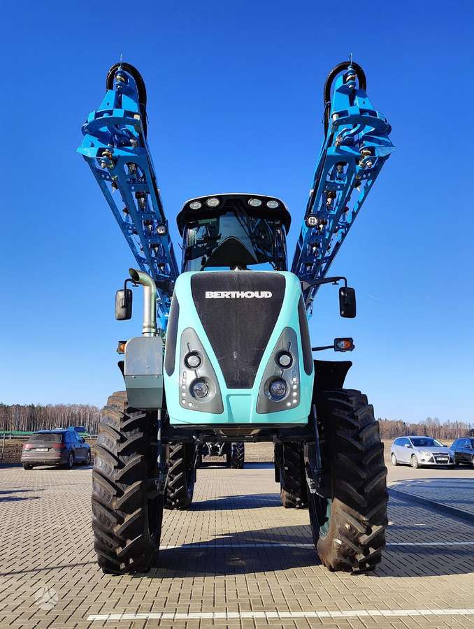 Berthoud RAPTOR 5240, self-propelled sprayers