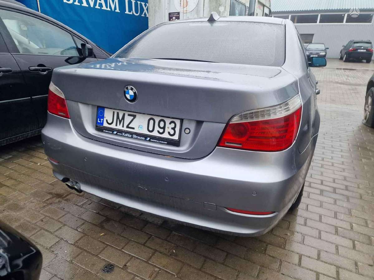 BMW 525
