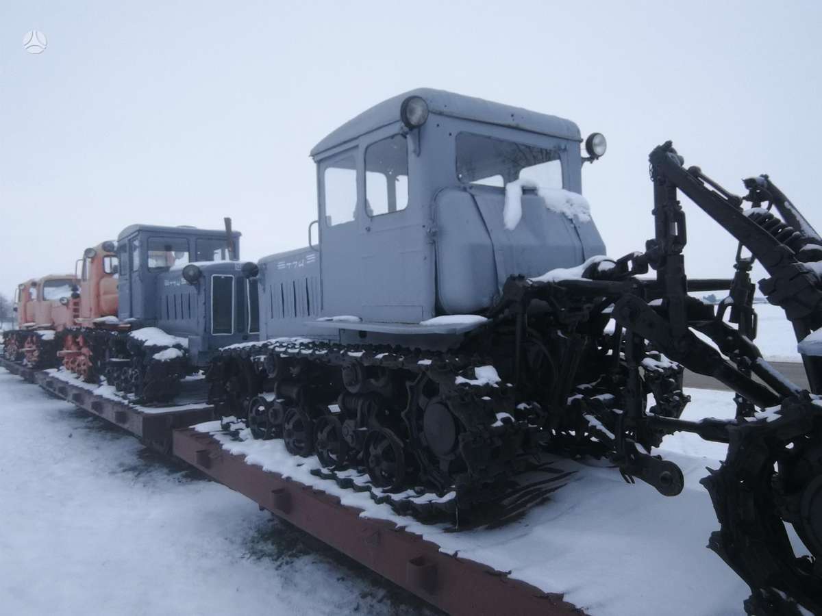 XTZ T74, tractors