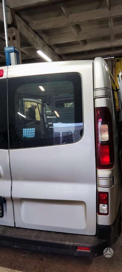 Nissan NV300, cargo vans