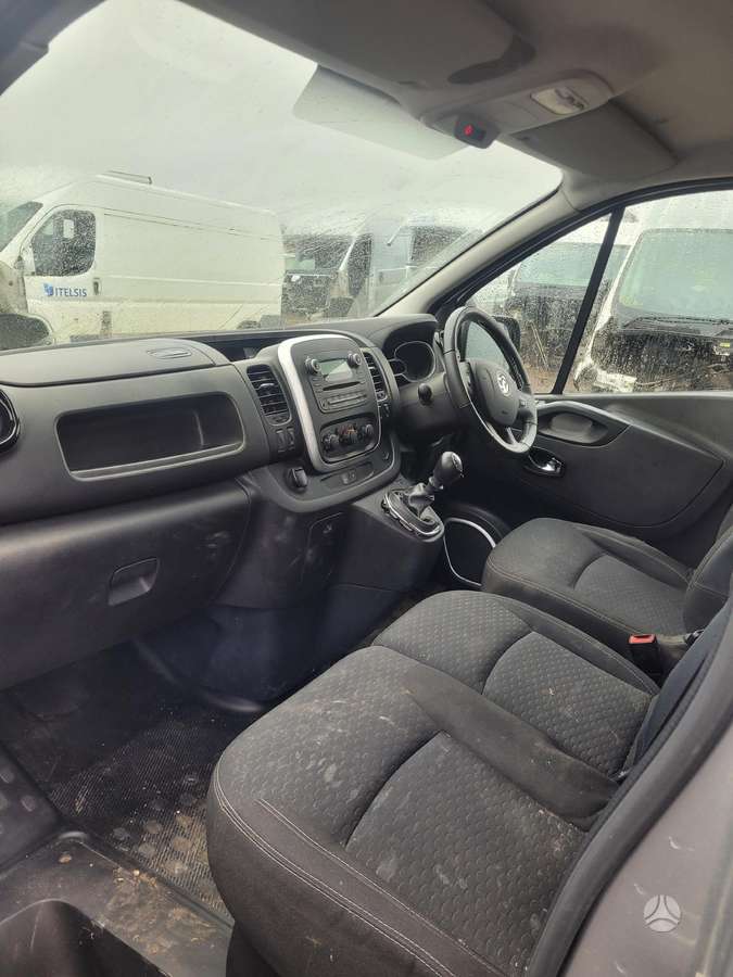 Opel Vivaro 38000 rida bi turbo