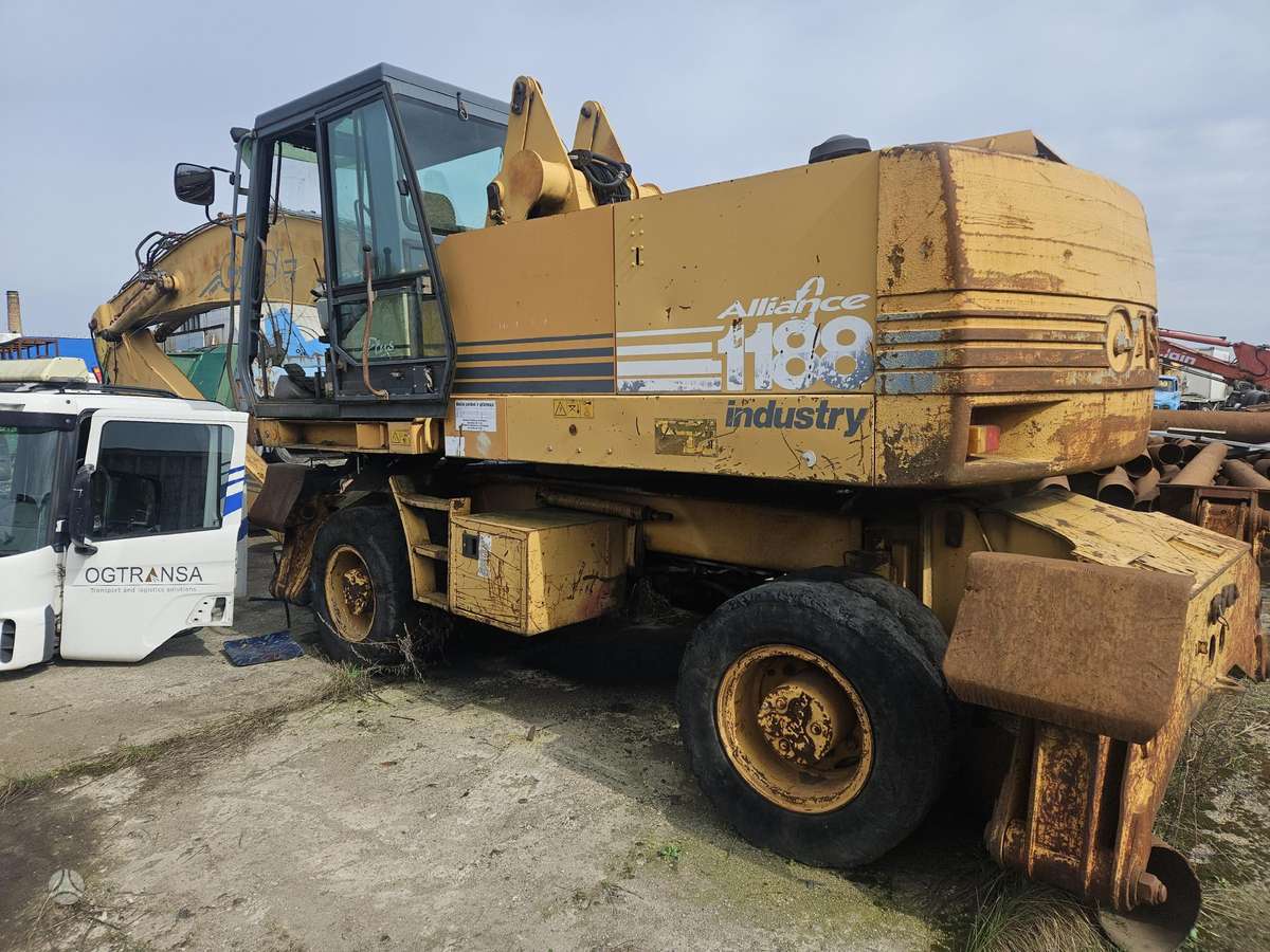 Case 1188-P, construction and road construction equipment