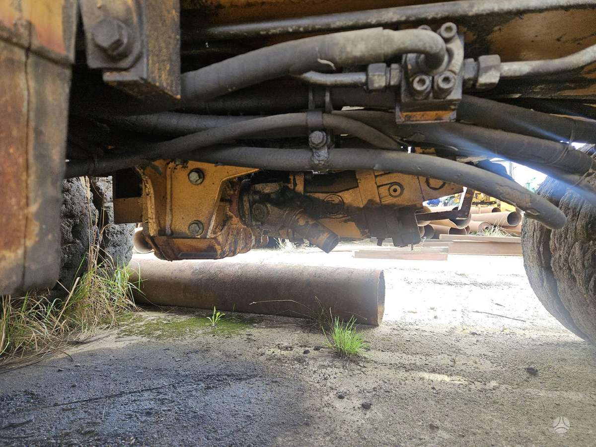 Case 1188-P, construction and road construction equipment