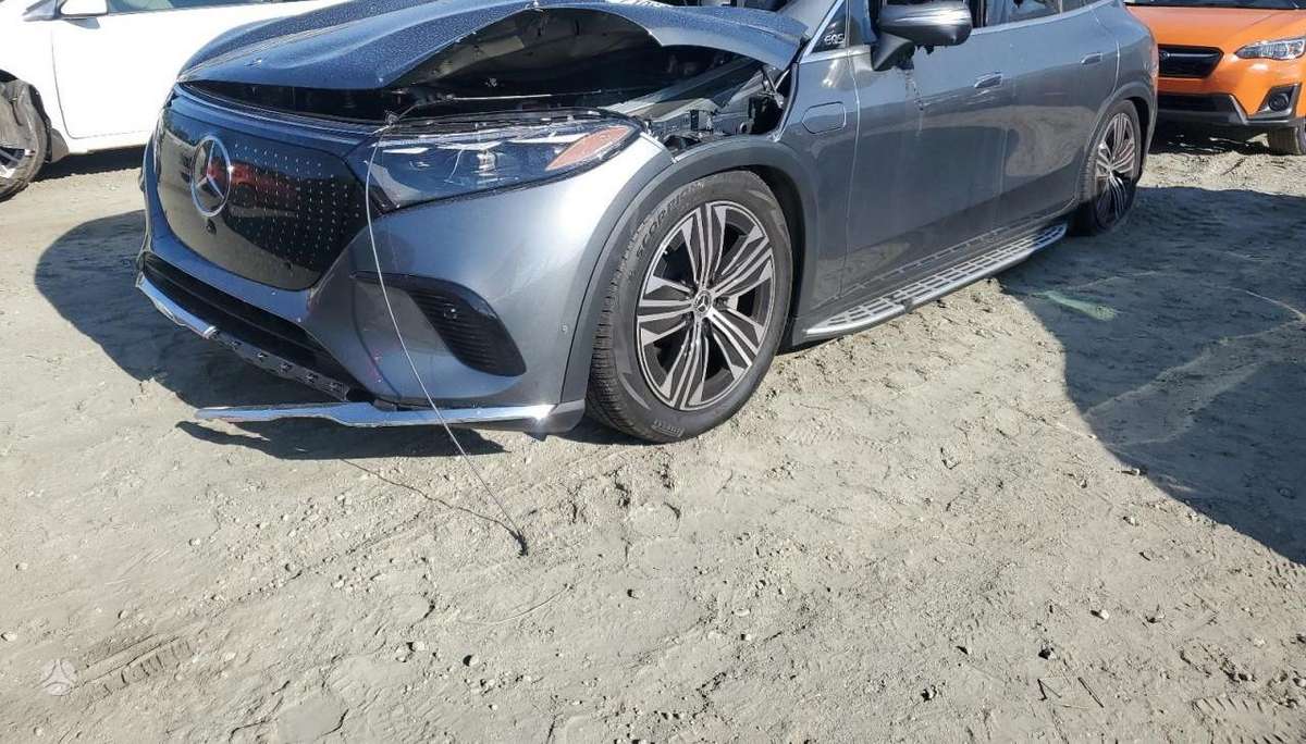 Mercedes-Benz EQS