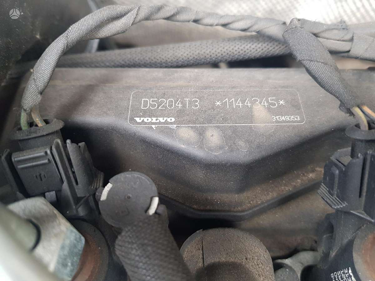 Volvo V60 Visos volvo dalys d5204t3 452 26