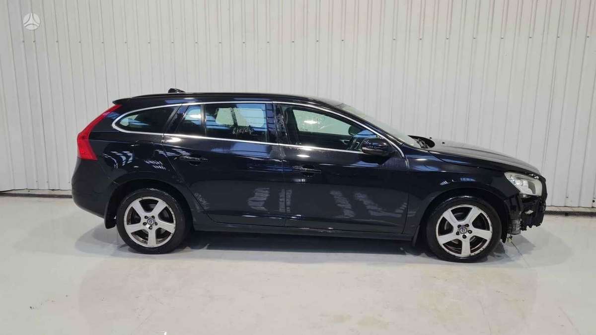 Volvo V60 Visos volvo dalys d5204t3 452 26