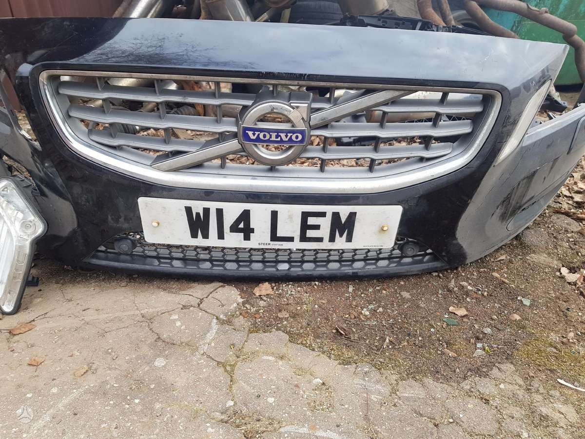 Volvo V60 Visos volvo dalys d5204t3 452 26