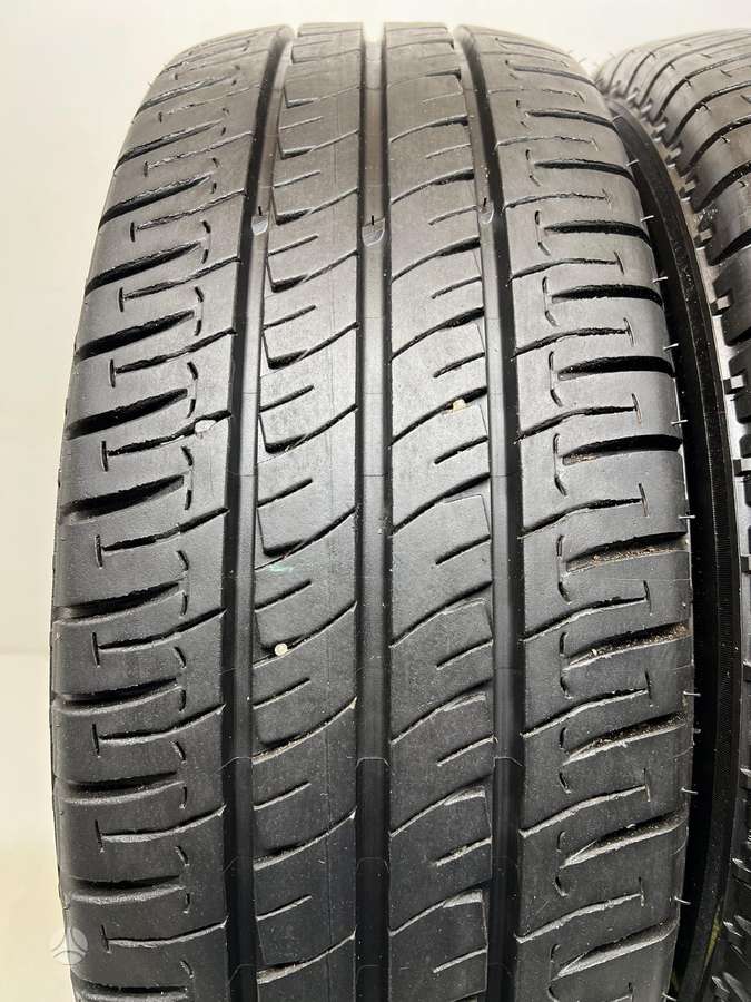 Michelin Agilis 9mm, summer 235/65 R16