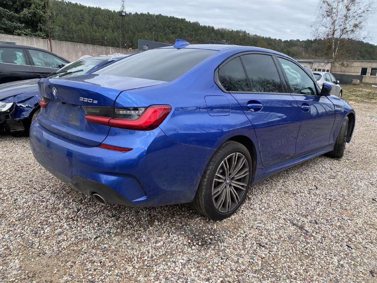 BMW 3 serija