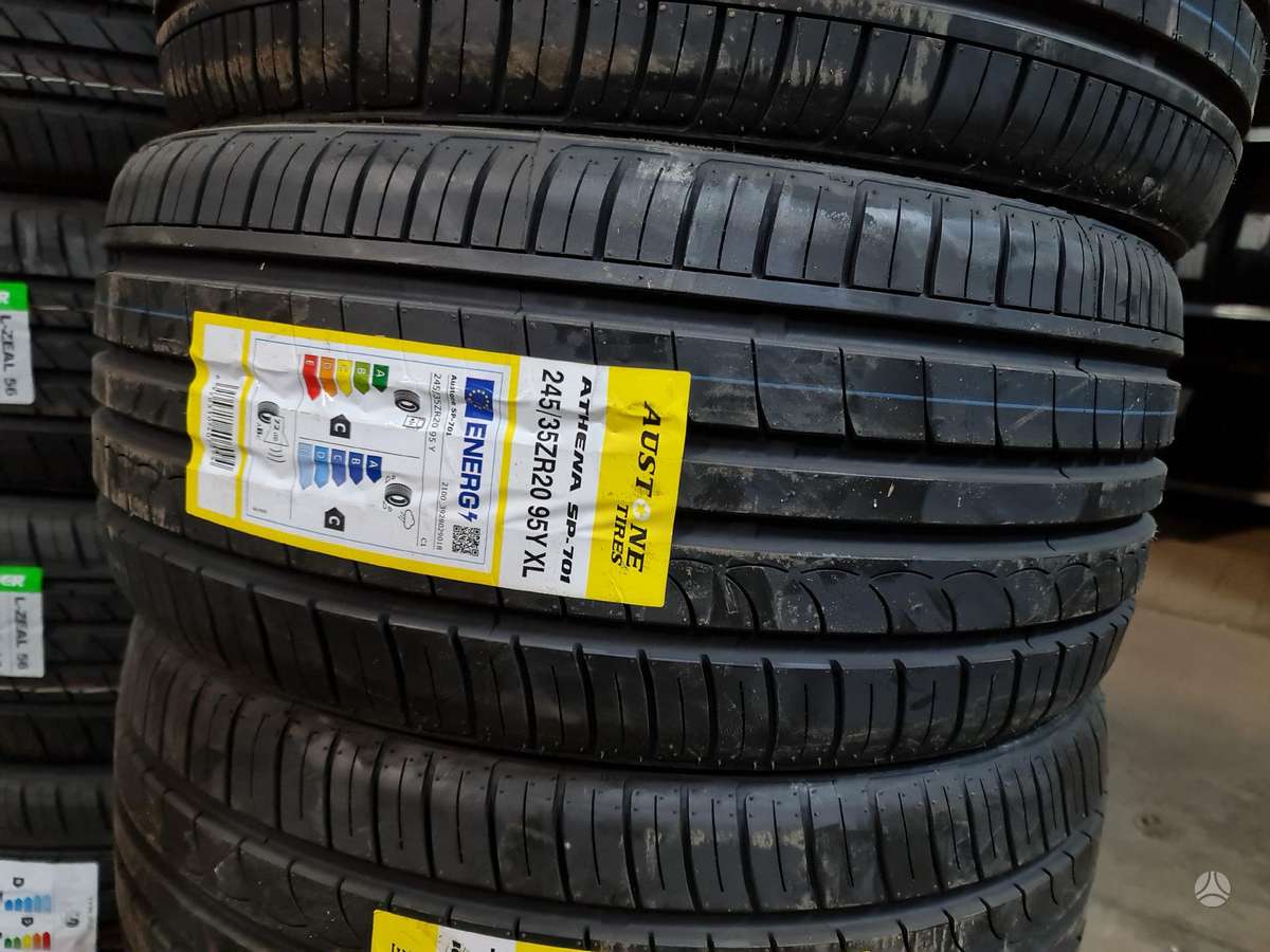 Austone, summer 245/35 R20