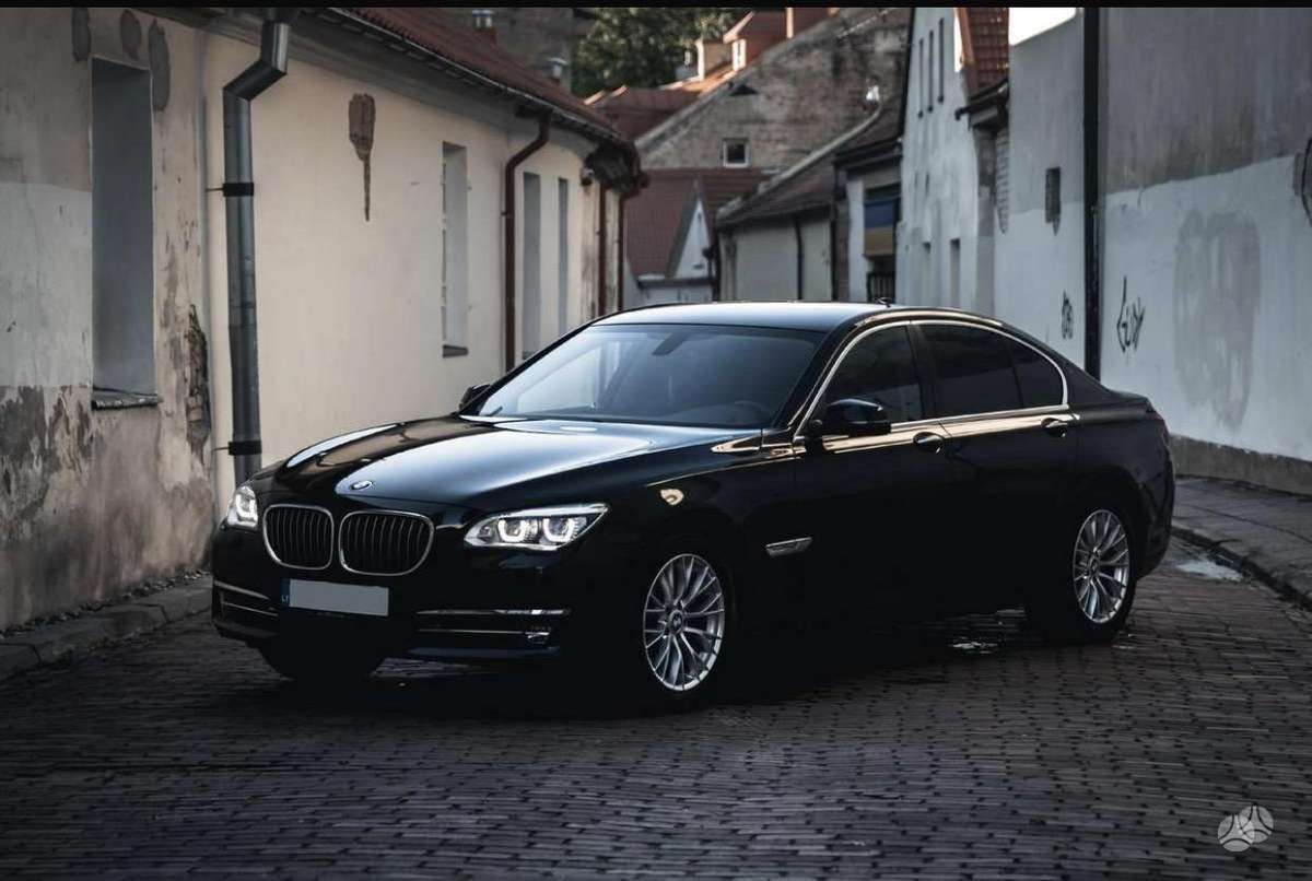 BMW 730, 3.0 l., Седан