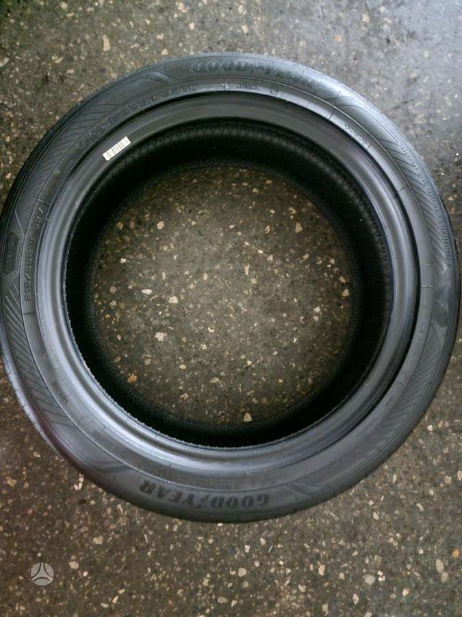 Goodyear, summer 215/50 R18