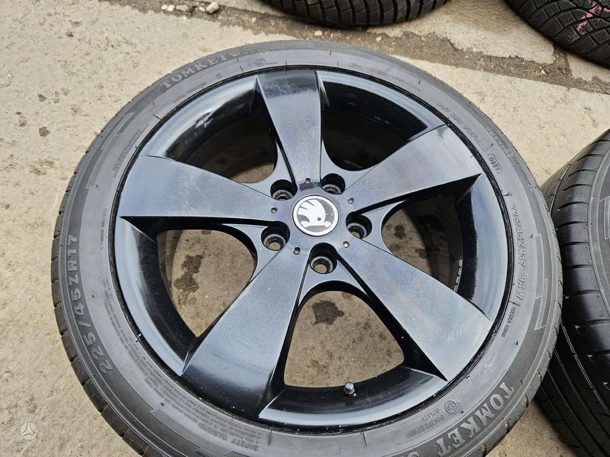 Skoda Octavia/Superb, легкосплавные , R17