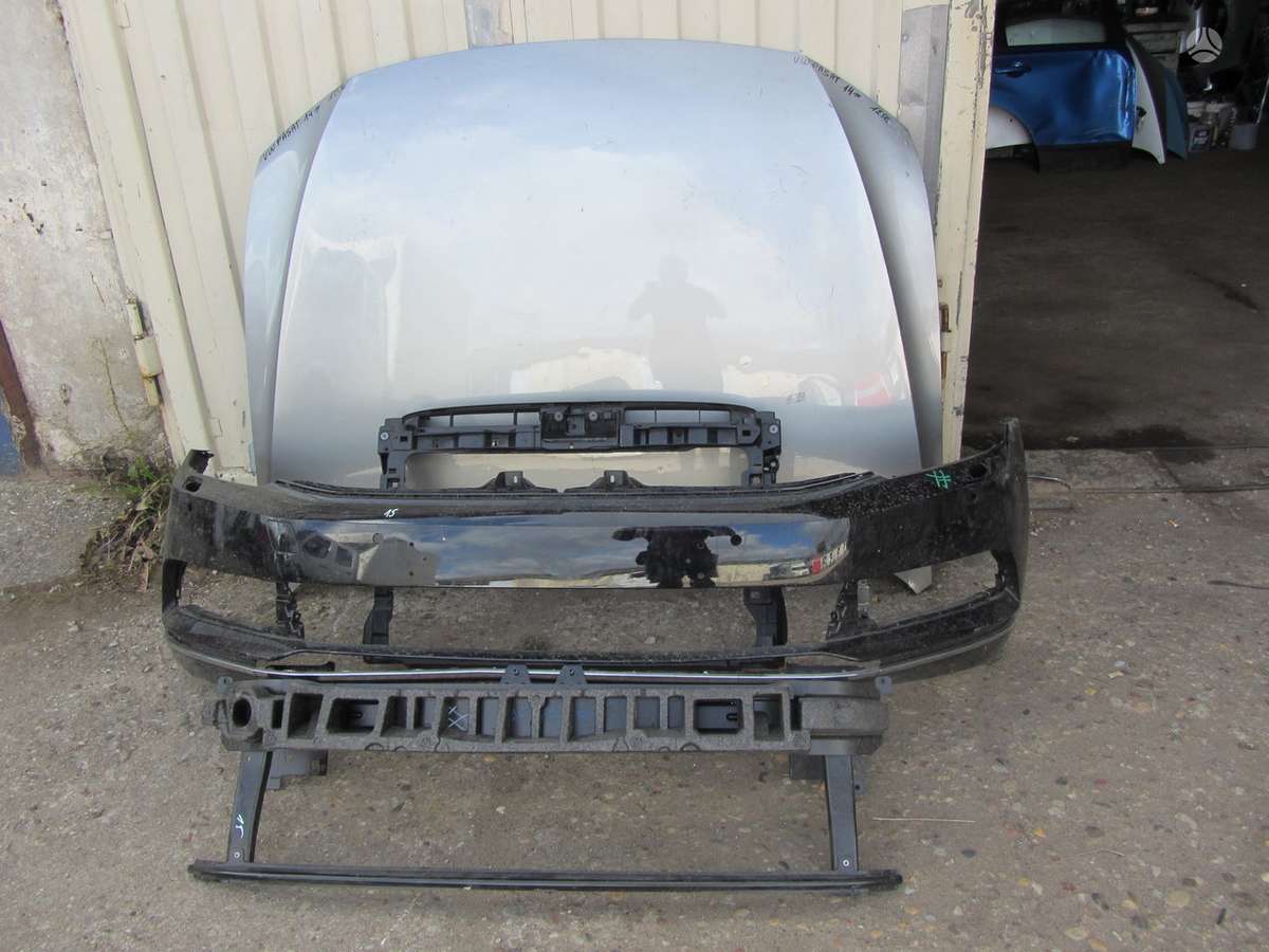 Volkswagen Passat body parts