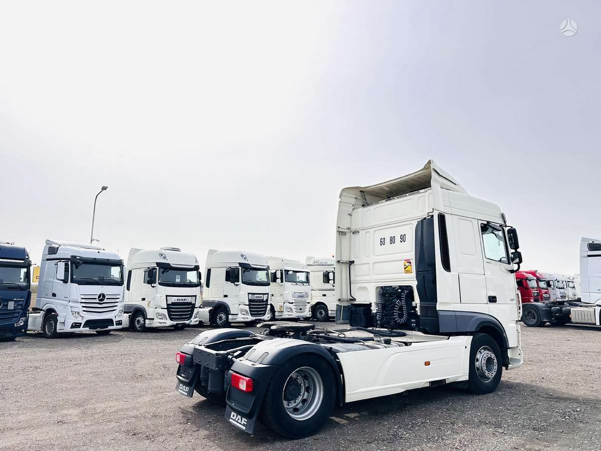 DAF XF 480 su Hidraulika, double sleeper