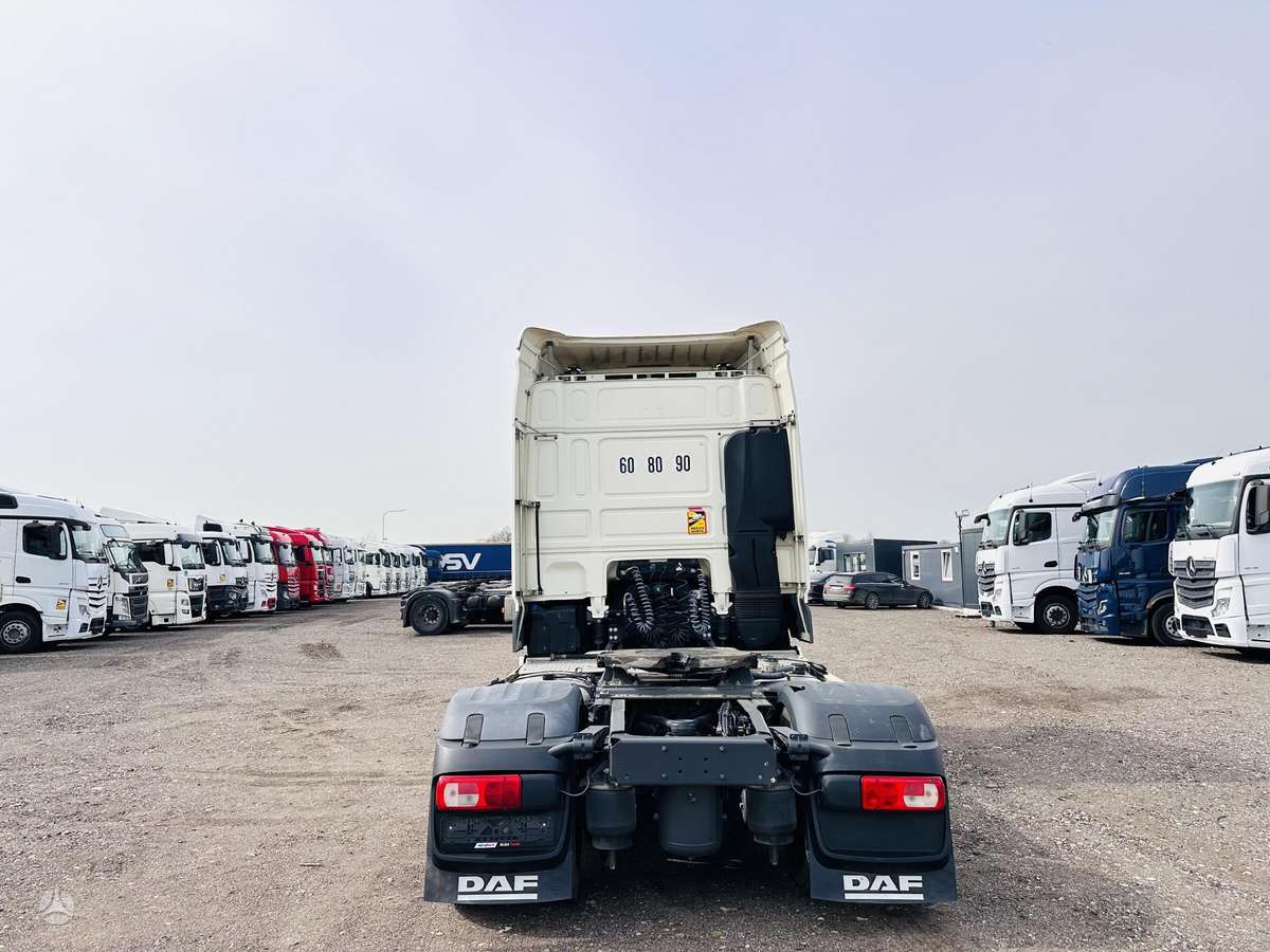 DAF XF 480 su Hidraulika, double sleeper