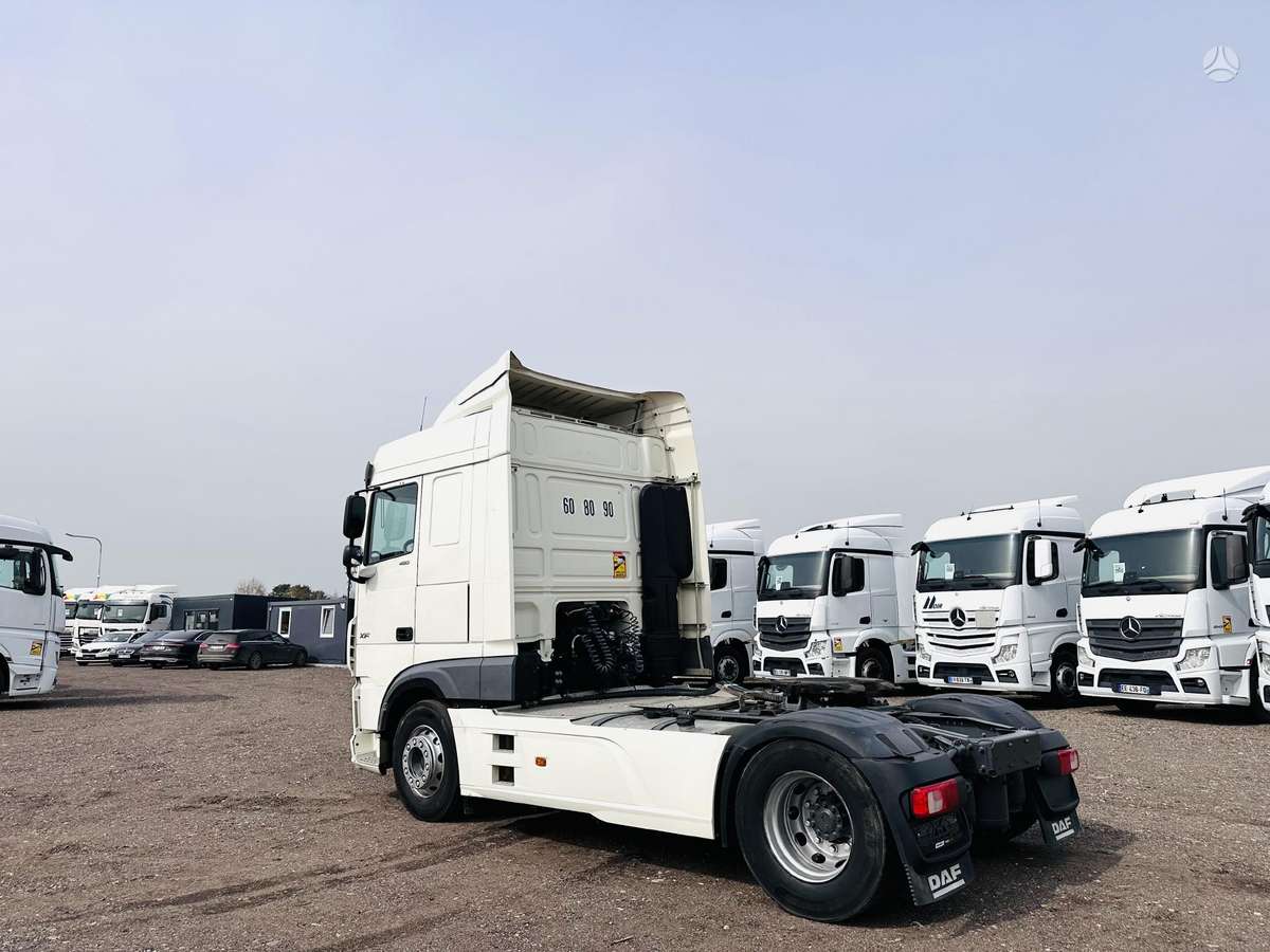 DAF XF 480 su Hidraulika, double sleeper