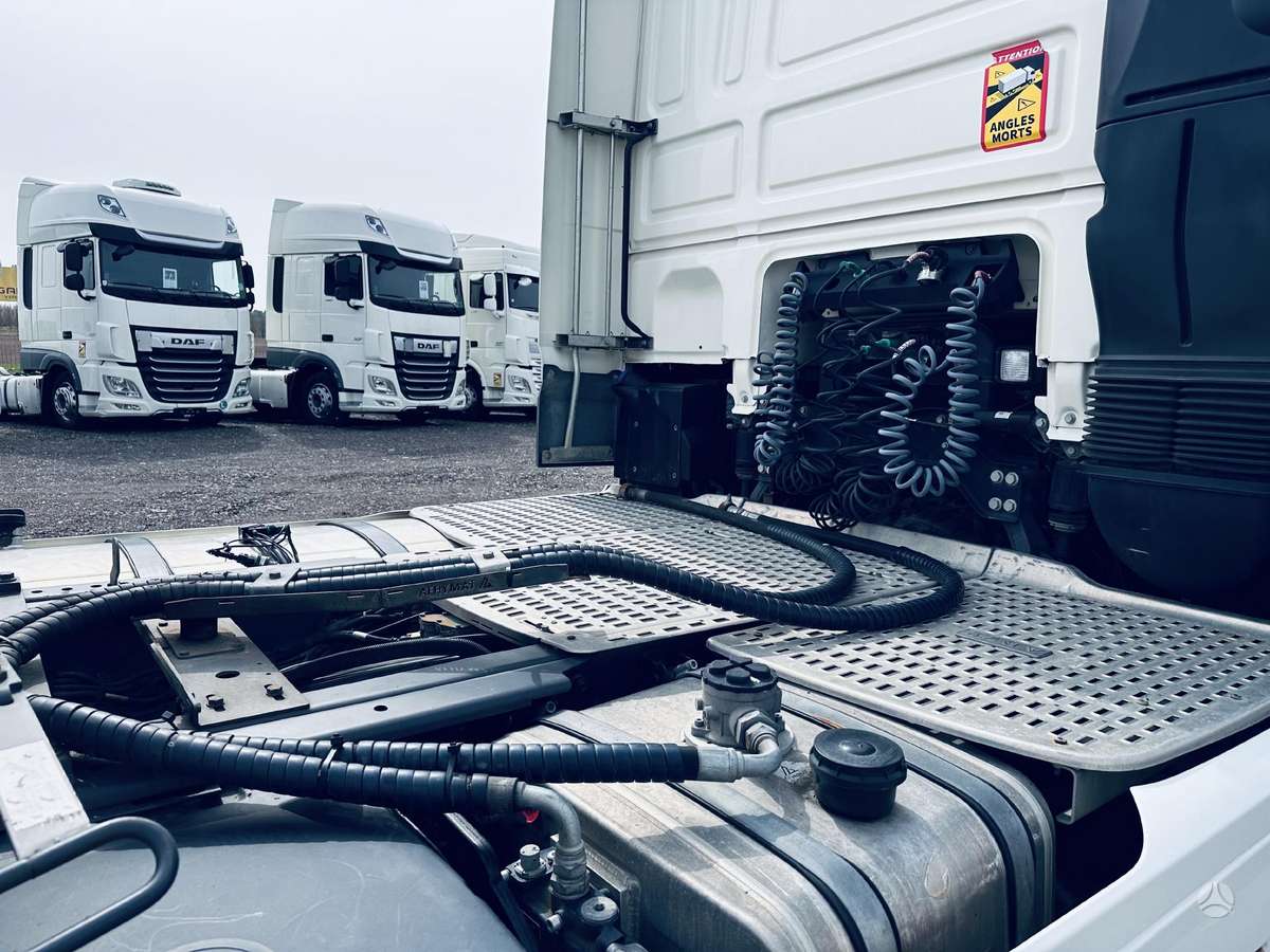 DAF XF 480 su Hidraulika, double sleeper