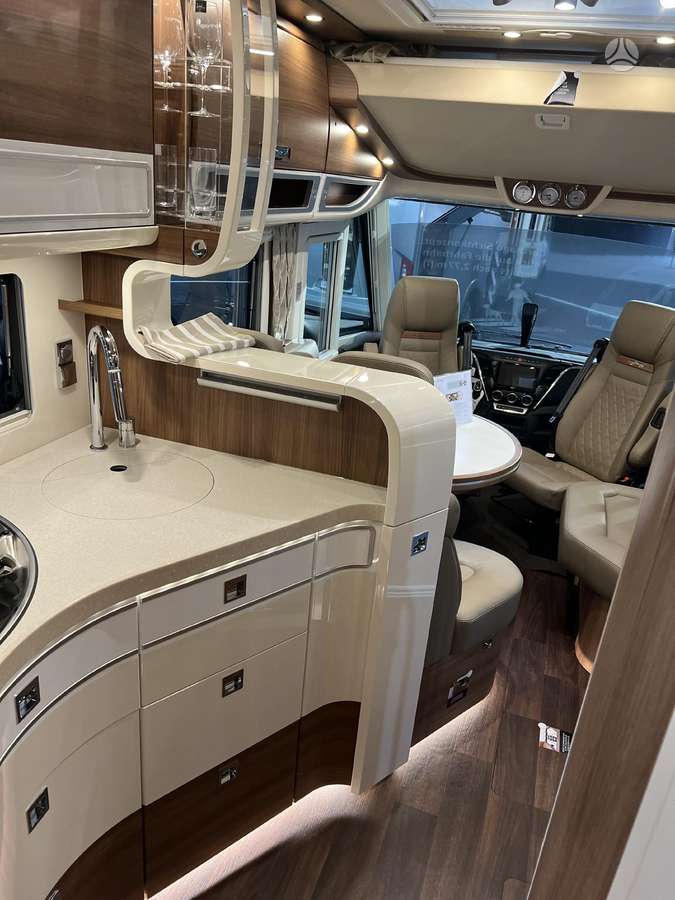 Carthago S-PLUS I 50 LE, campers