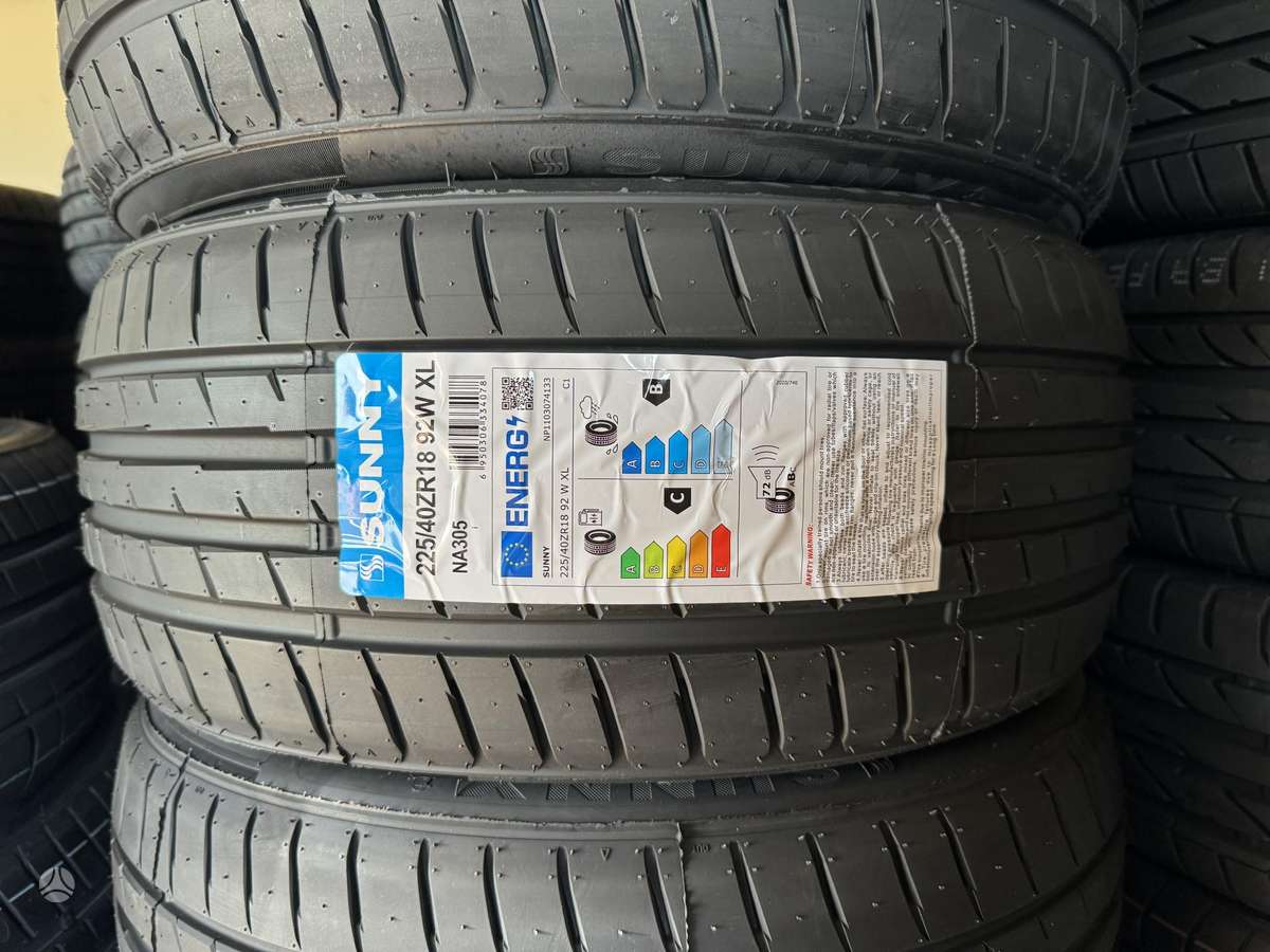 Sunny NA305, summer 225/40 R18