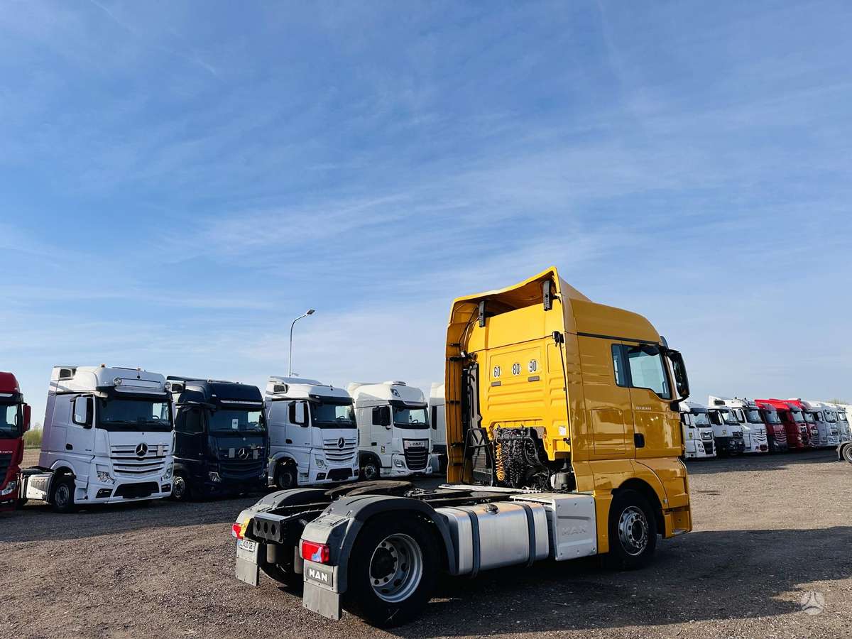 MAN TGX 18.440 XLX, single sleeper