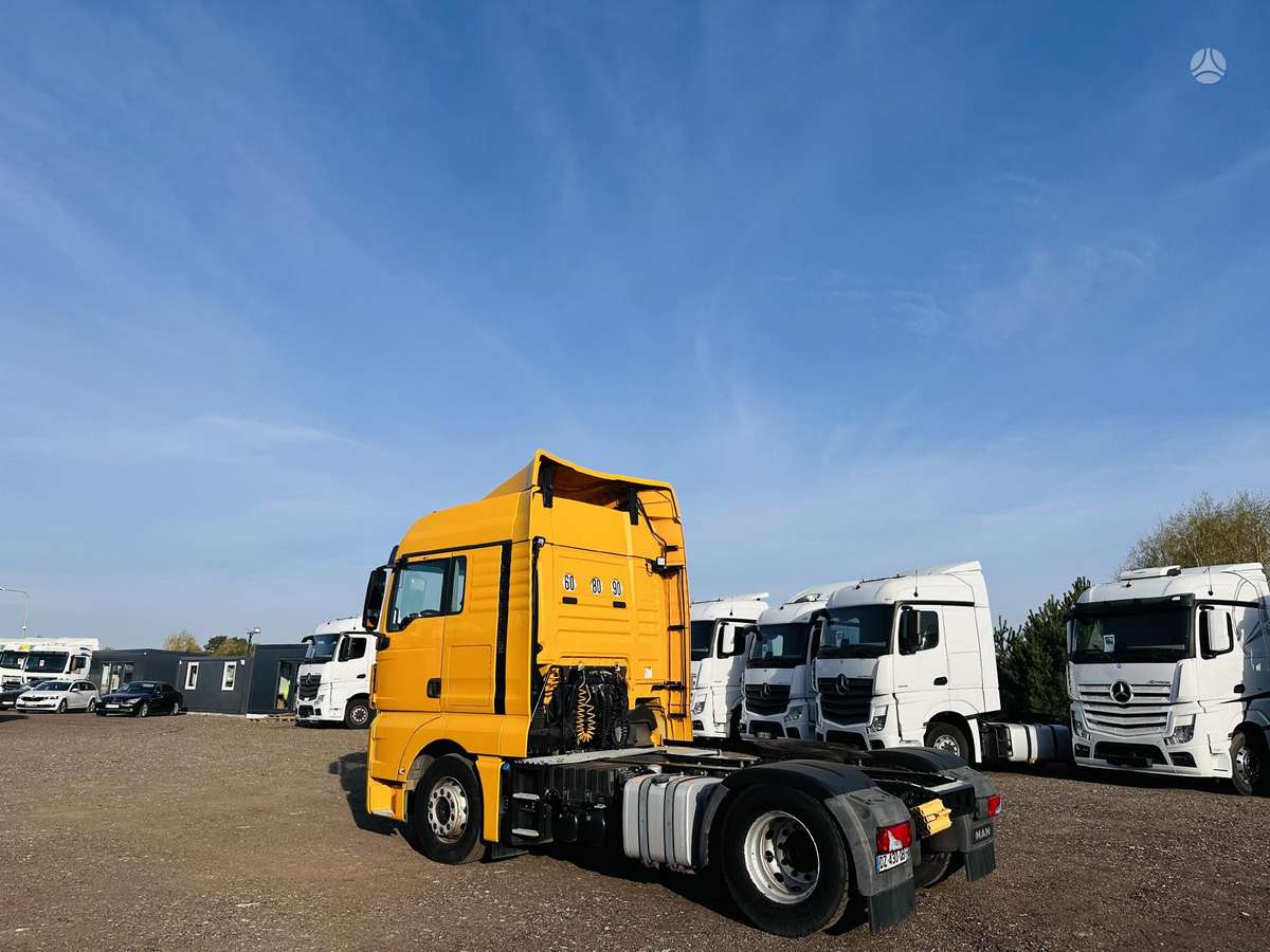 MAN TGX 18.440 XLX, single sleeper