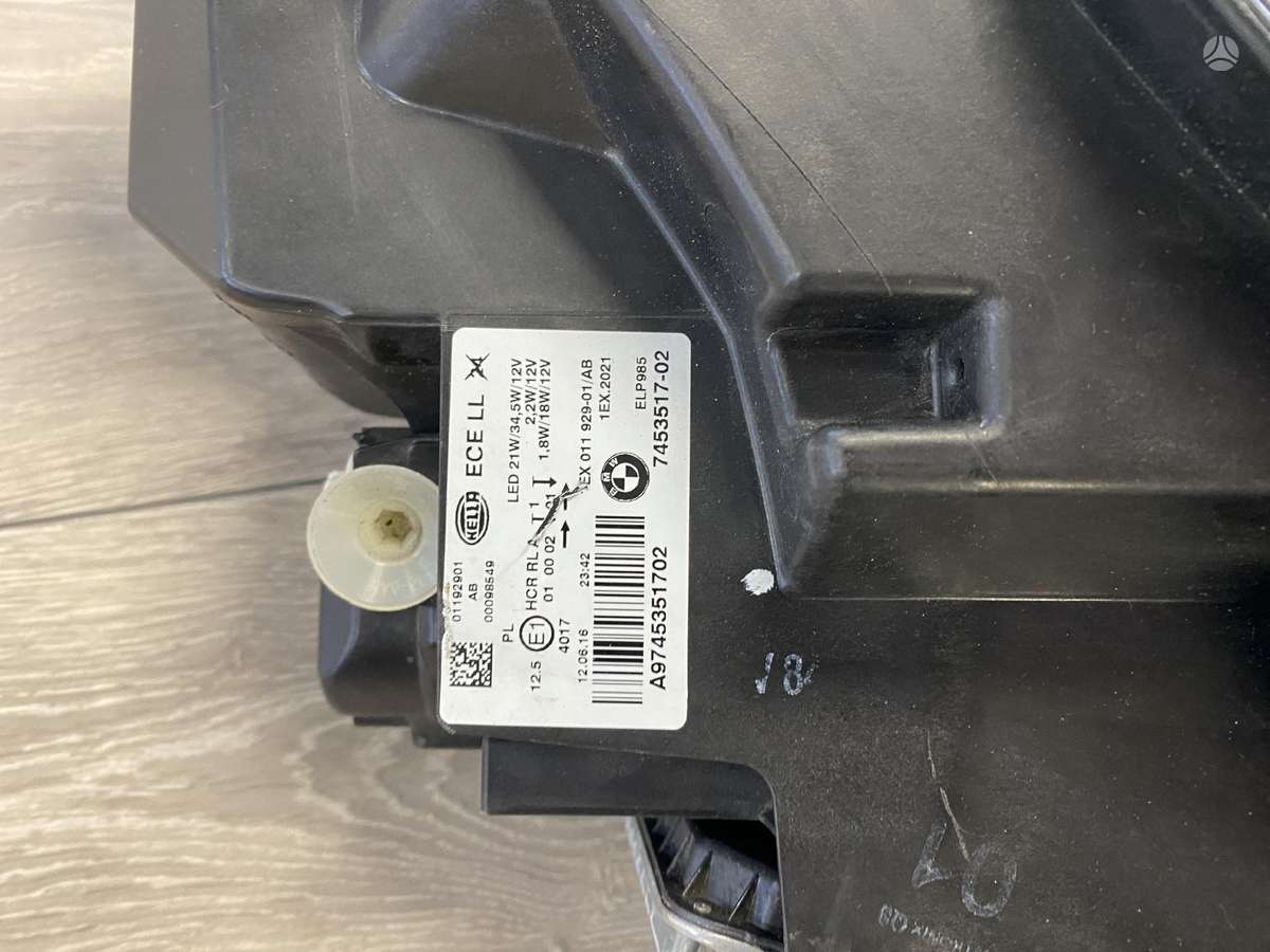 BMW 1 serija žibintai