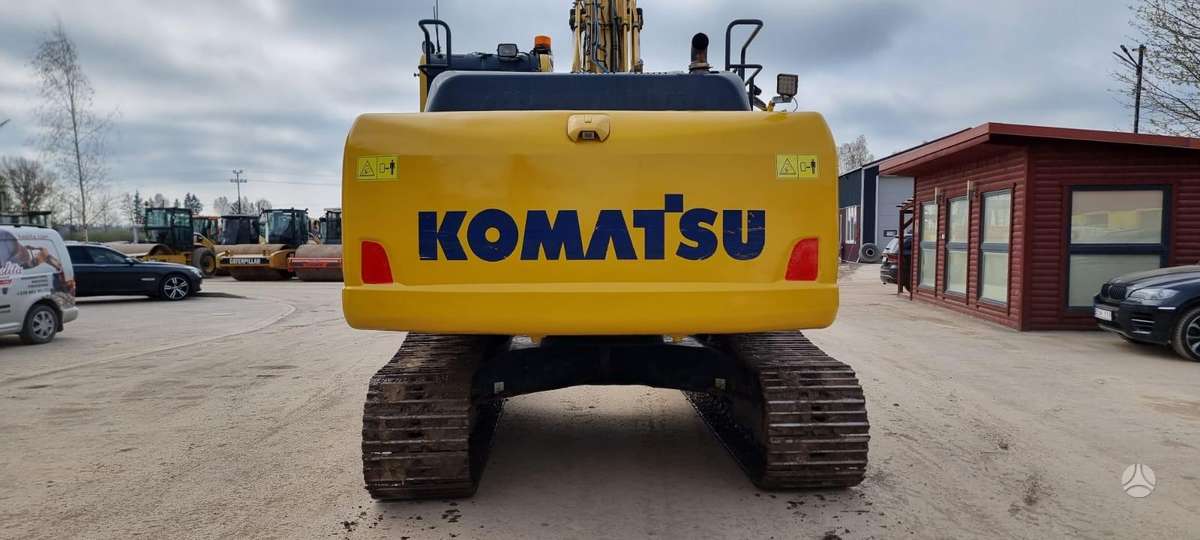 Komatsu PC210LC-10, ekskavatori