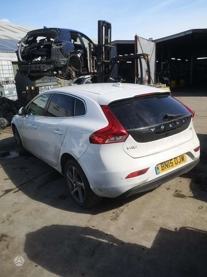 Volvo V40, D4204t8