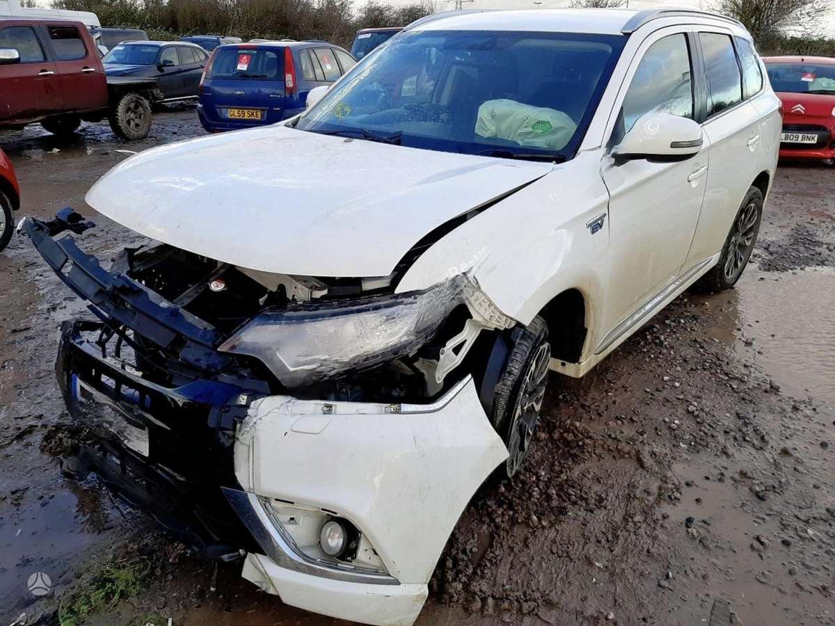 Mitsubishi Outlander, Y61